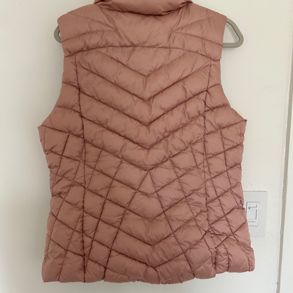 Pink puffer jacket - Picture 2 of 5